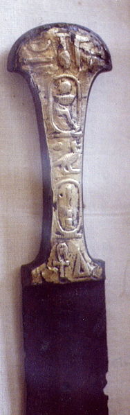 188px-Ancient_Egyptian_dagger.jpg